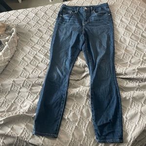 Good American jeans good waist crop 8/29